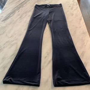 Avenue Montaigne - size 8 - velour stretch boot cut pants